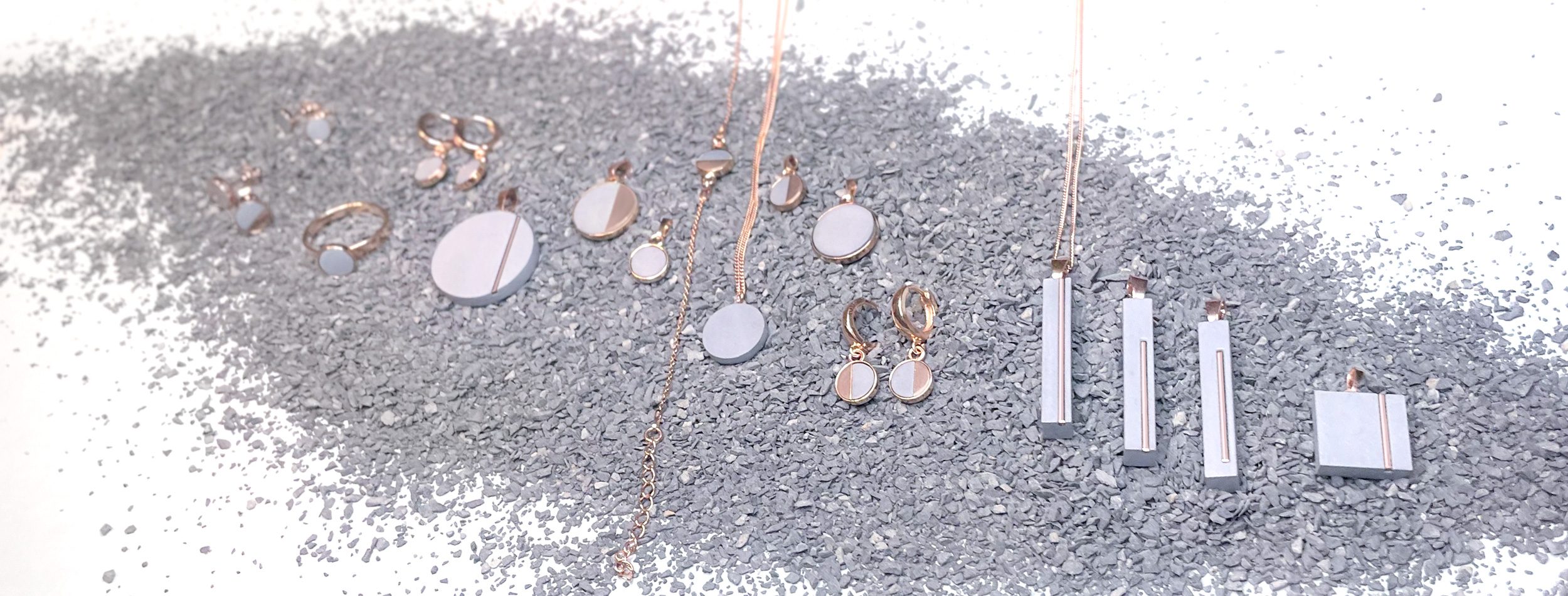 Betonschmuck aus der Studio 4L Betonmanufaktur.