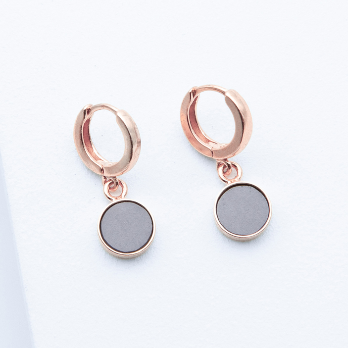 Schmuck aus Beton von Studio 4L. Creole R20 Rosé Grau