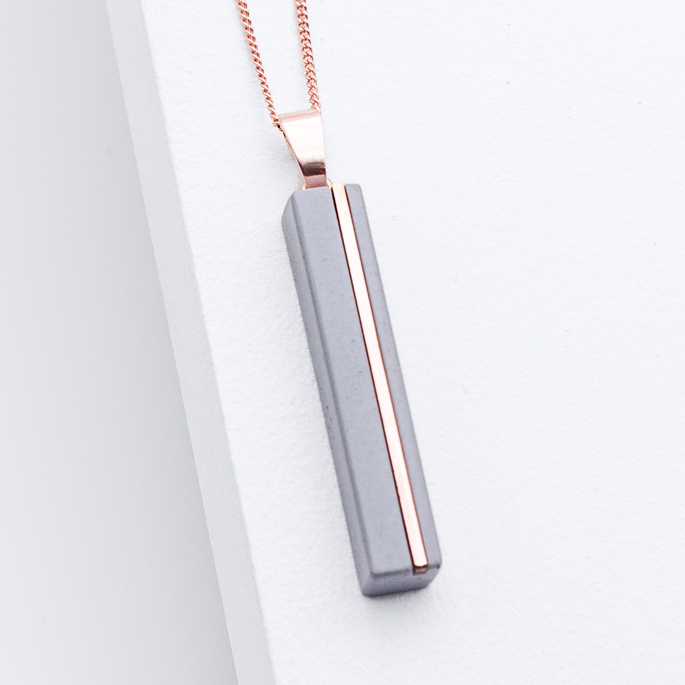 Betonschmuck von Studio 4L. Kette C1 Rosé.