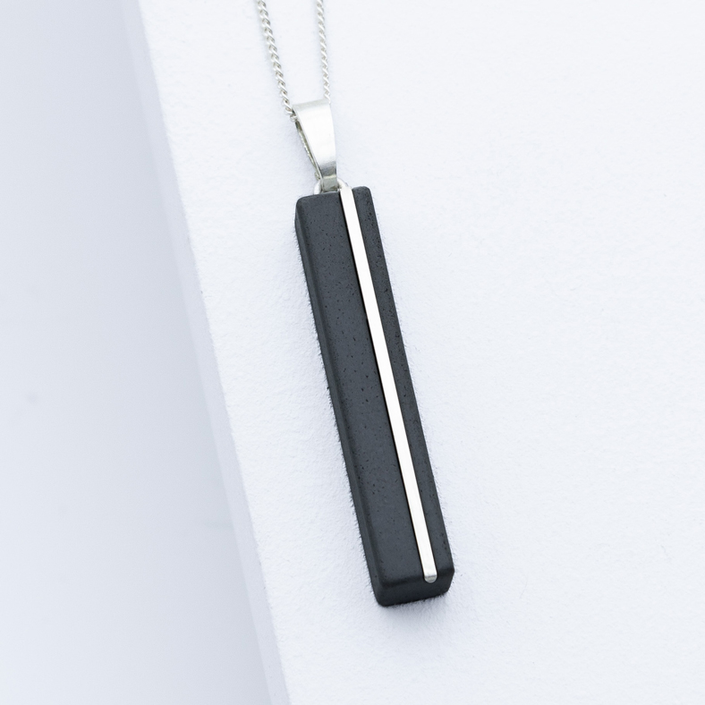 Schmuck aus Beton von Studio 4L. Kette C1 Silber.