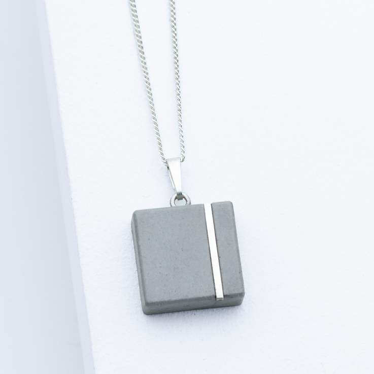 Betonschmuck von Studio 4L. Kette C30 Silber.