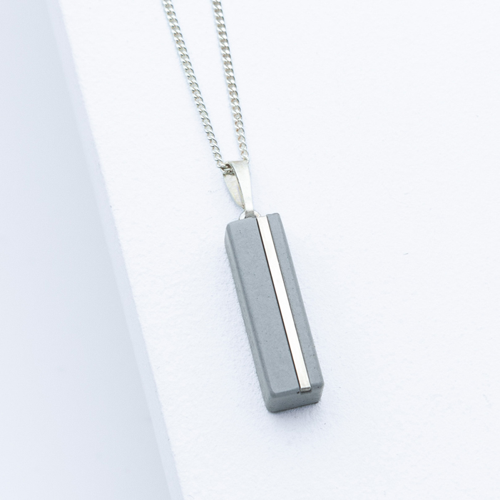 Betonschmuck von Studio 4L. Kette Juliane C1 Silber.