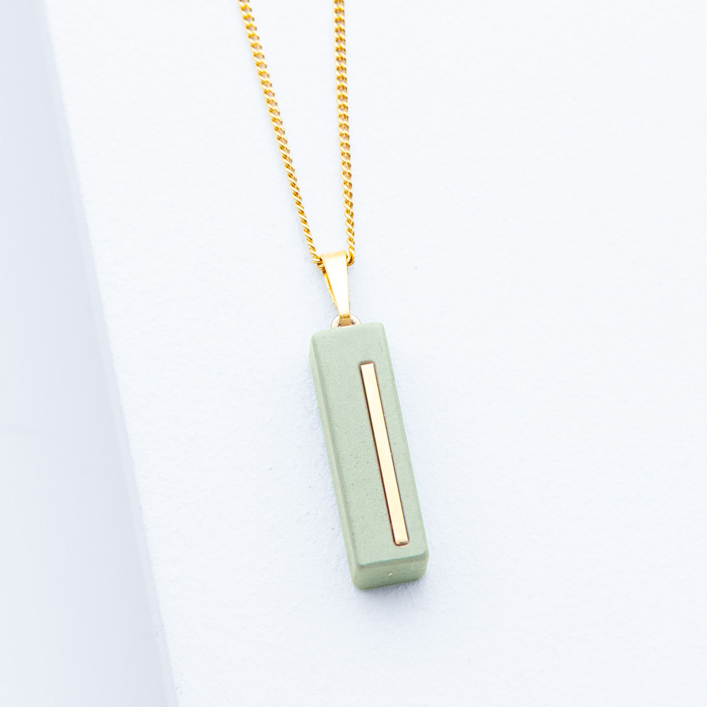 Betonschmuck von Studio 4L. Kette Juliane C3 Gold Grün