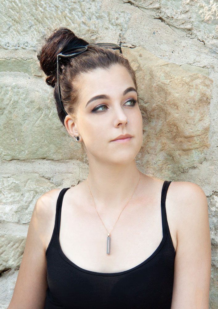 Handgefertigte Kette C3 aus der Studio 4L Betonmanufkaktur. Handgefertigtes Design, Interior und Betonschmuck.