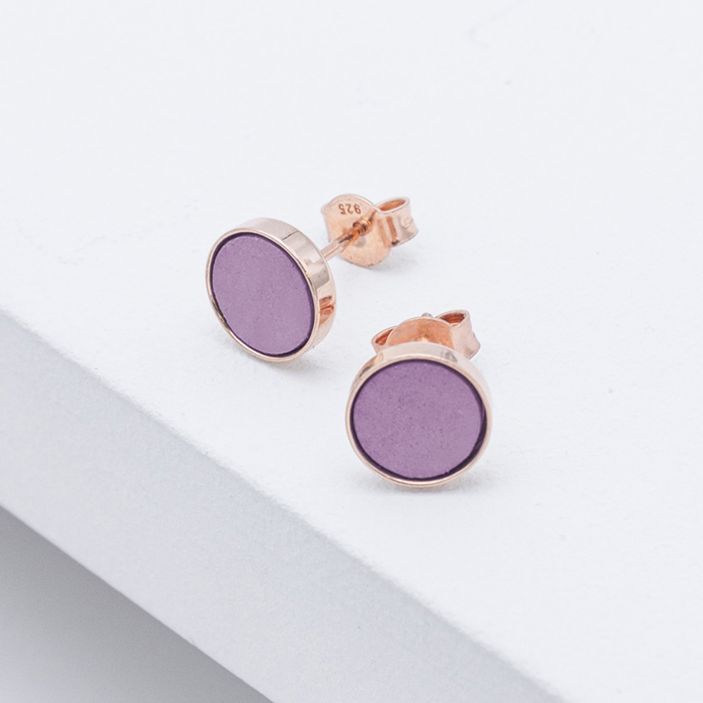 Betonschmuck von Studio 4L. Ohrringe R20 in Rosé Crocus.